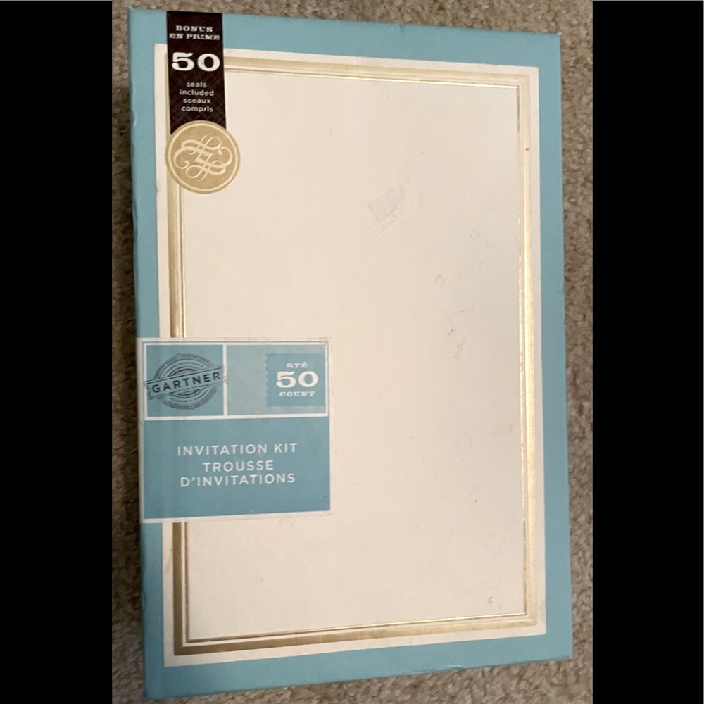 NEW-Invitations,envelopes,response cards,seals. 50